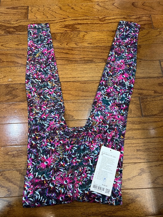 lululemon athletica Pants - 63. Lululemon Swift Speed High-Rise Tight 28"
Floral Electric Multi leggings 2